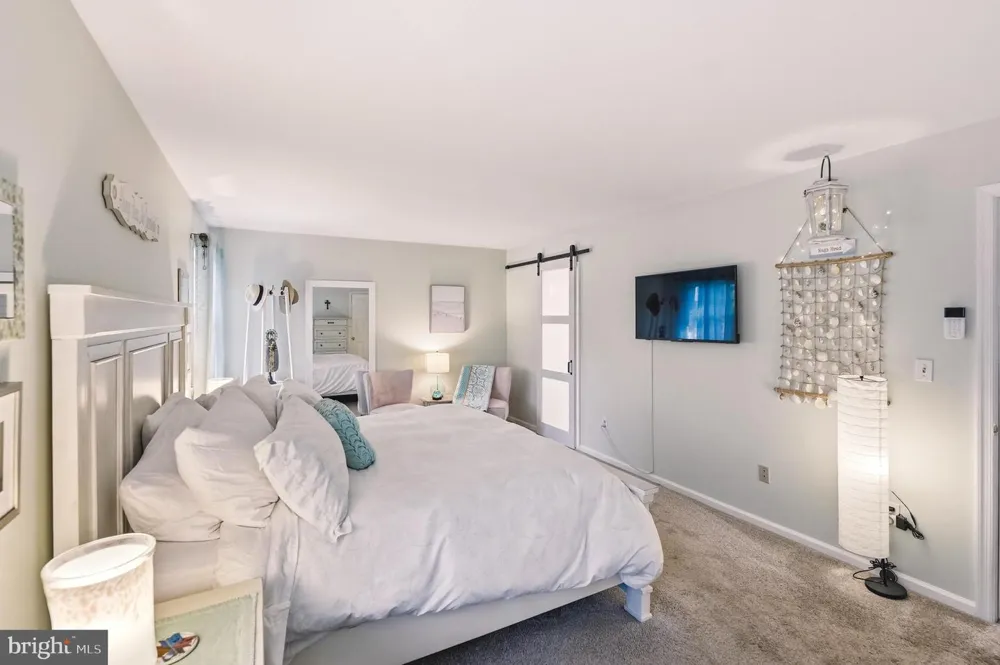 124 BROOKFIELD DRIVE Macungie, PA 18062
