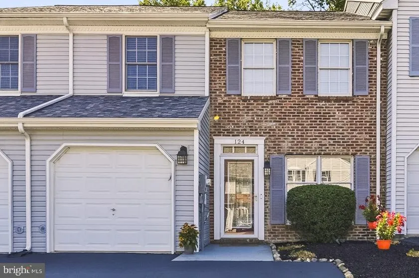 124 BROOKFIELD DRIVE Macungie, PA 18062