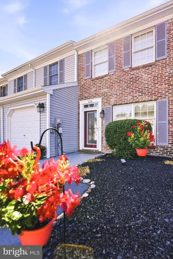 124 BROOKFIELD DRIVE Macungie, PA 18062