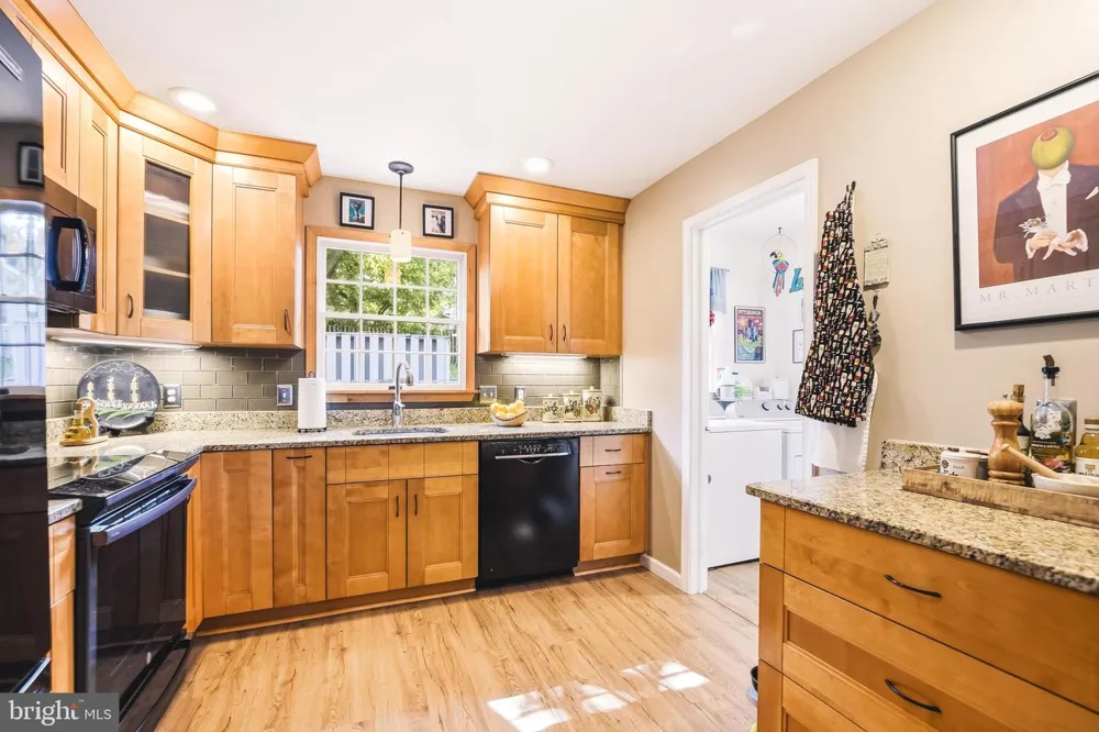 124 BROOKFIELD DRIVE Macungie, PA 18062