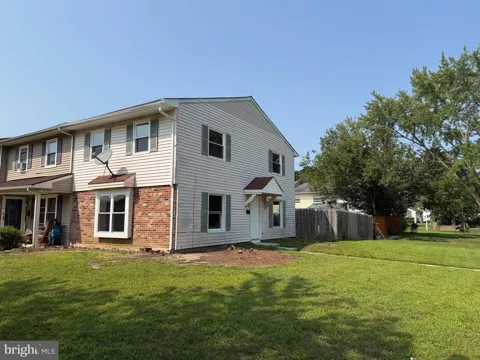 48 MAGNOLIA COURT