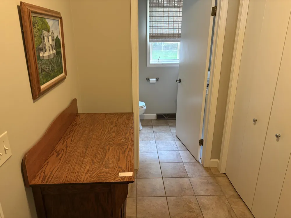 4729 Kenowa Avenue SW Grandville, MI 49418