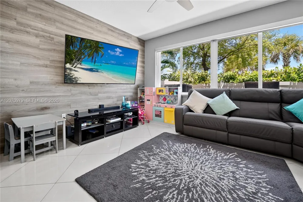 8061 NW 114th Pl #8061 Doral, FL 33178