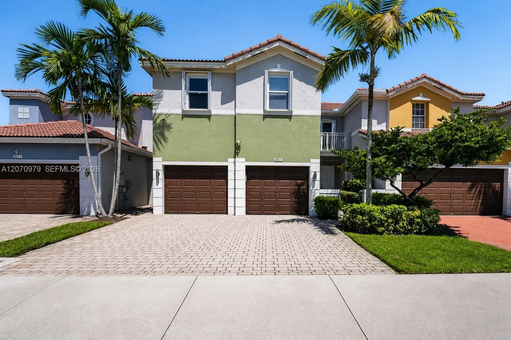 8061 NW 114th Pl #8061 Doral, FL 33178