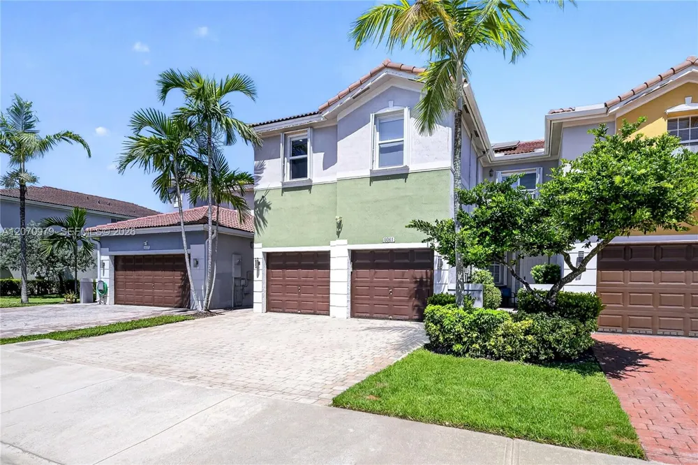8061 NW 114th Pl #8061 Doral, FL 33178