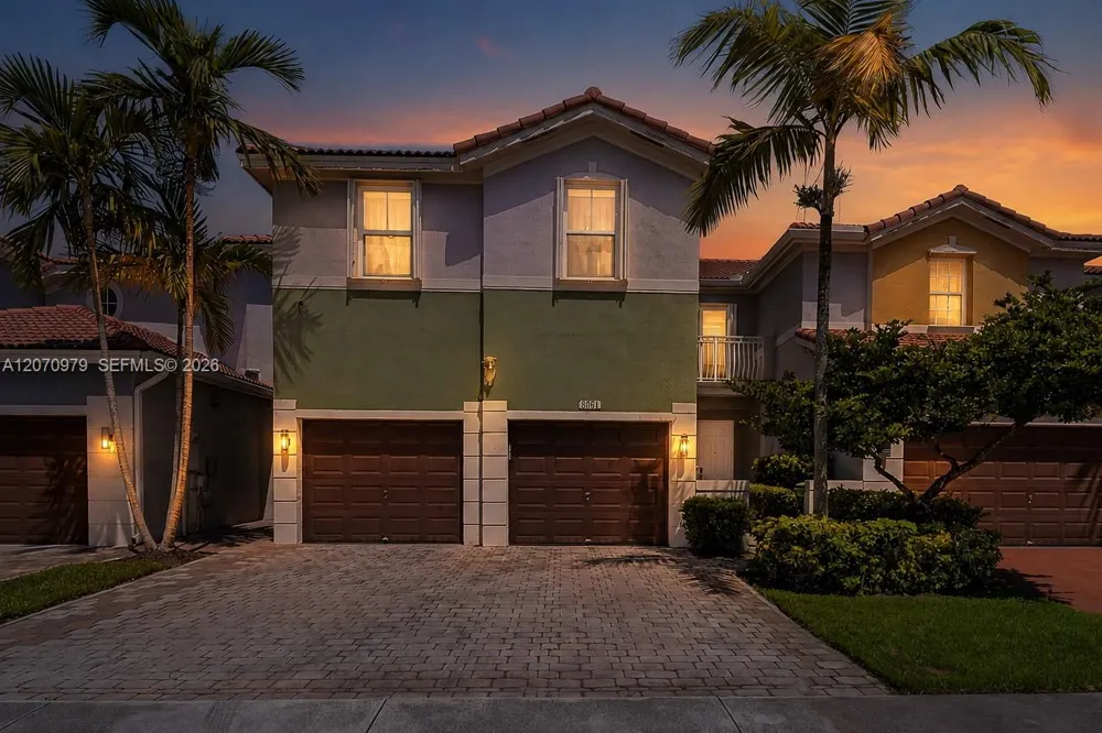 8061 NW 114th Pl #8061 Doral, FL 33178