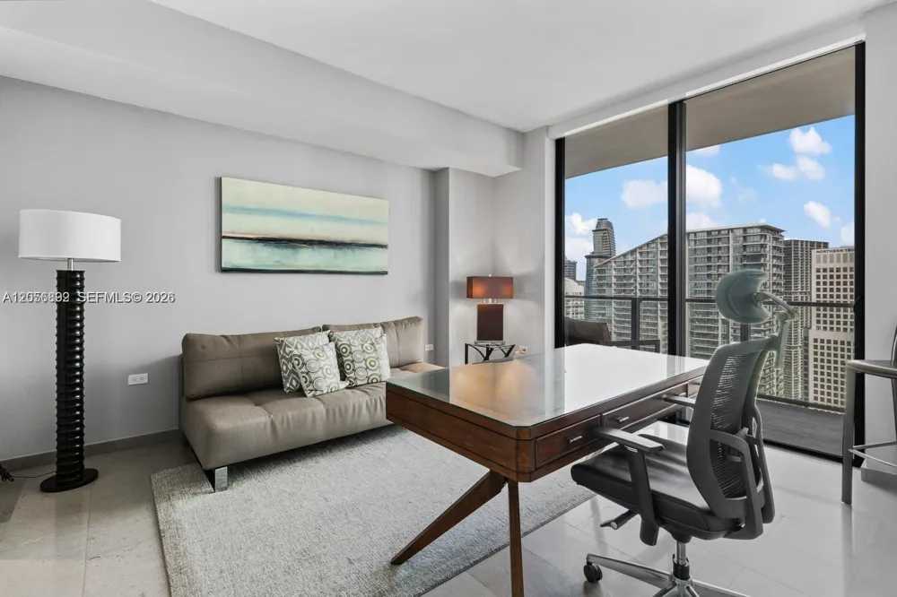 88 SW 7th St #3909 Miami, FL 33130