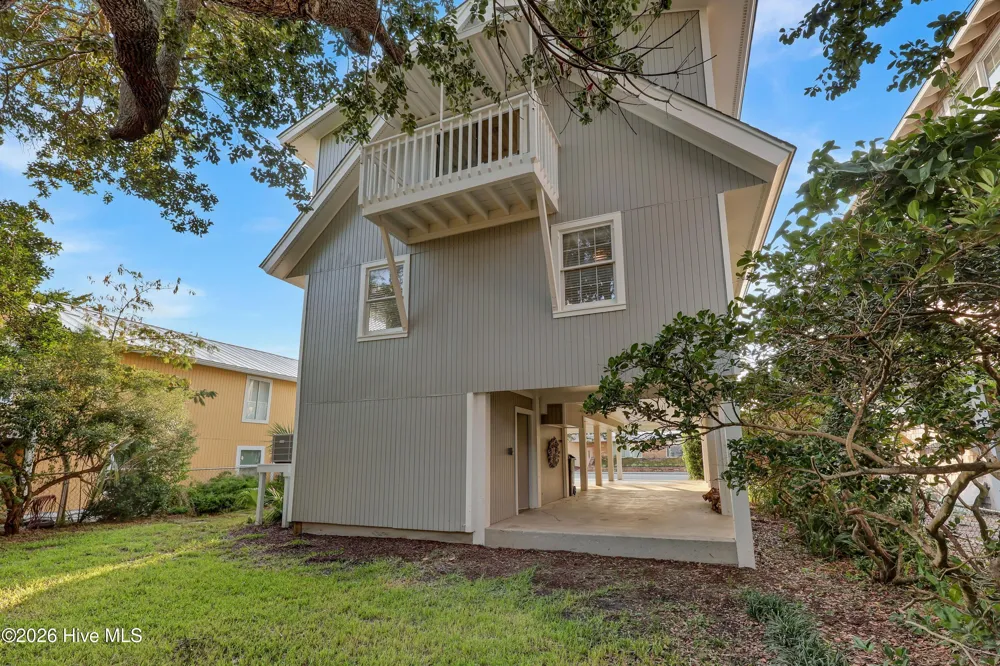 706 Lumina Avenue Wrightsville Beach, NC 28480