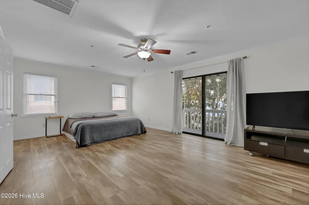 706 Lumina Avenue Wrightsville Beach, NC 28480