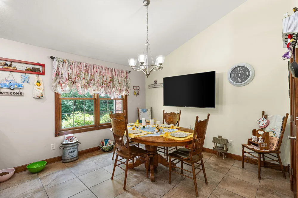 11057 Pleasant Grove Drive Wheatfield, IN 46392