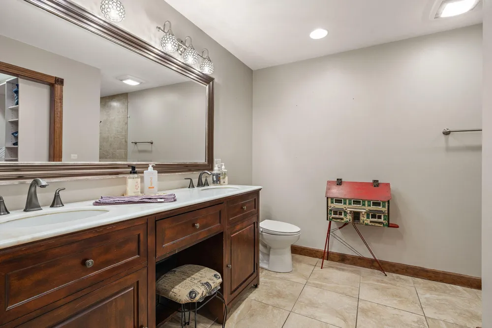 11057 Pleasant Grove Drive Wheatfield, IN 46392