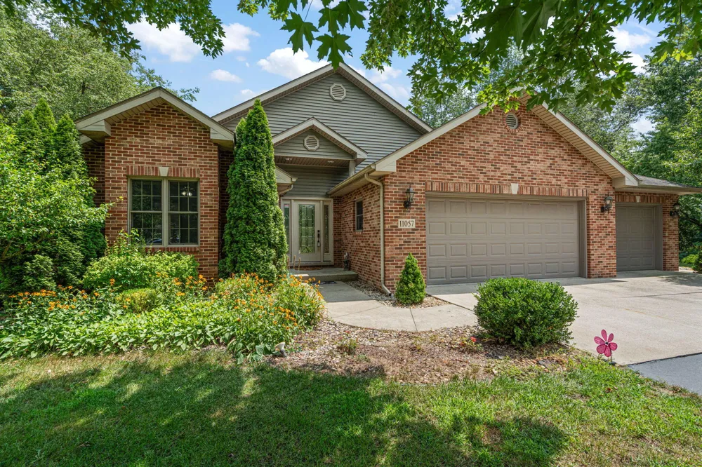 11057 Pleasant Grove Drive Wheatfield, IN 46392
