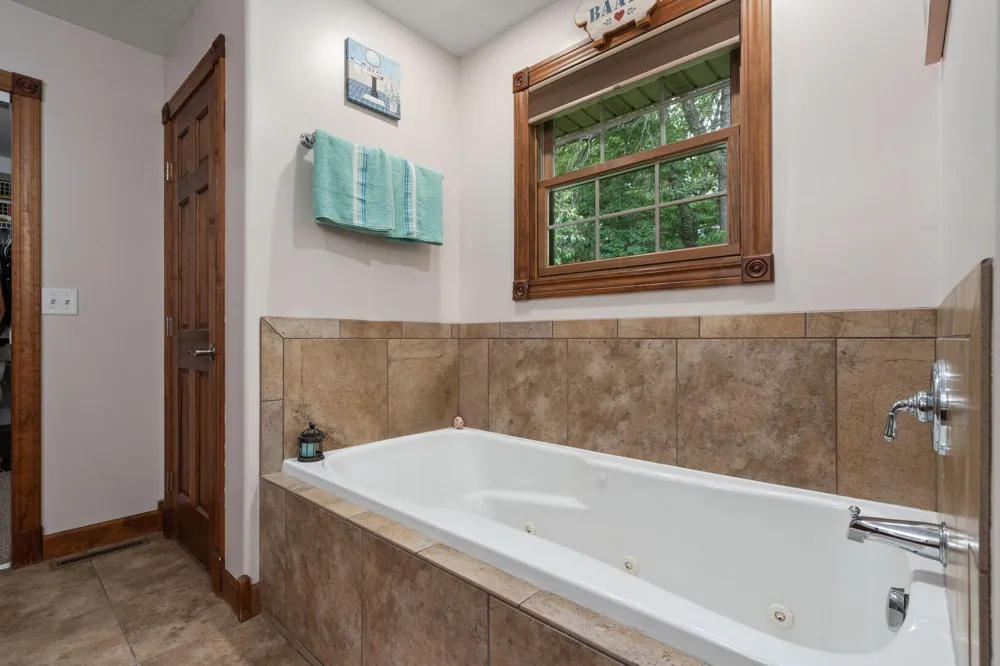 11057 Pleasant Grove Drive Wheatfield, IN 46392