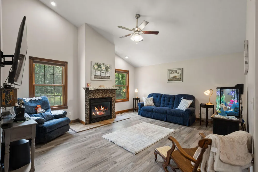 11057 Pleasant Grove Drive Wheatfield, IN 46392