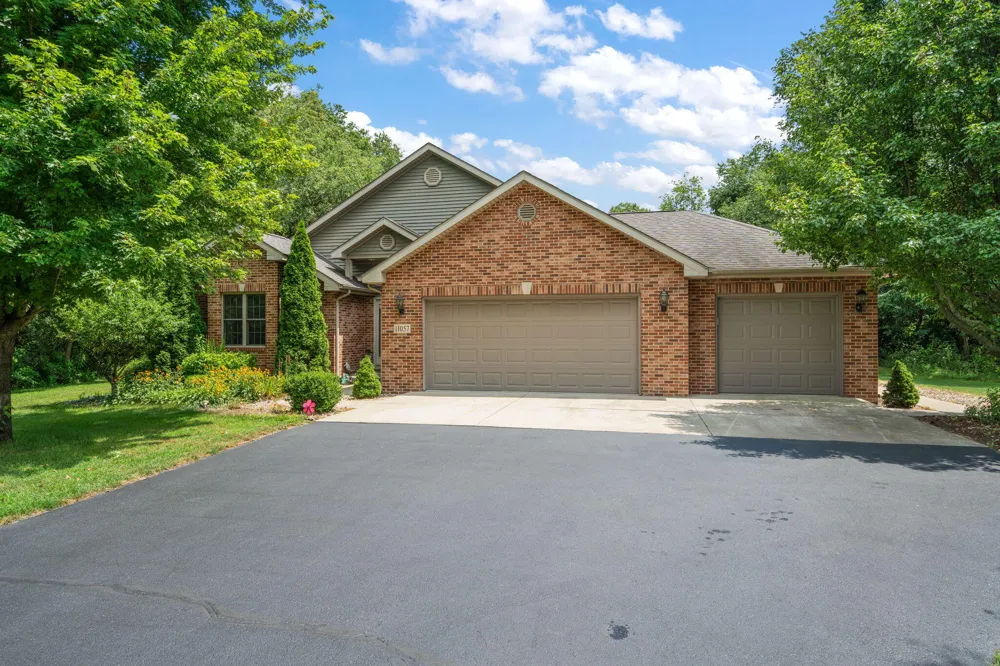 11057 Pleasant Grove Drive Wheatfield, IN 46392