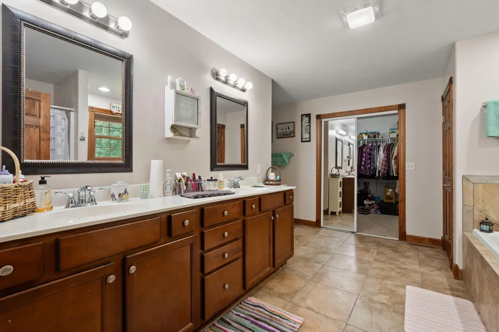 11057 Pleasant Grove Drive Wheatfield, IN 46392