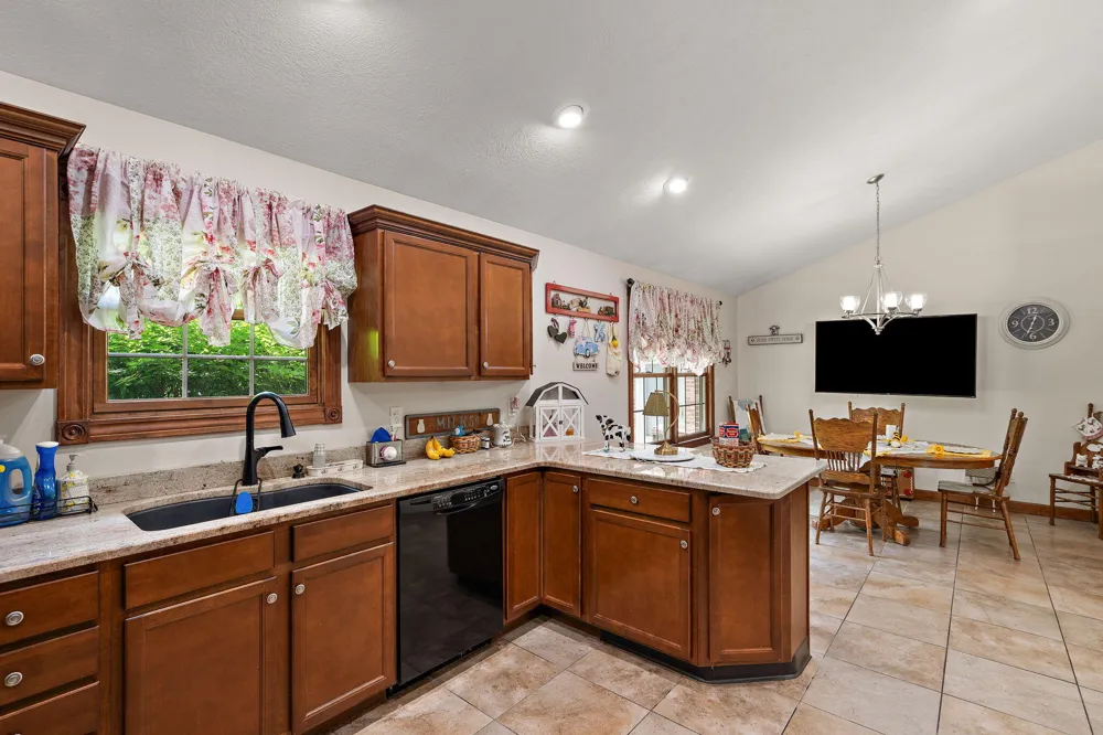 11057 Pleasant Grove Drive Wheatfield, IN 46392