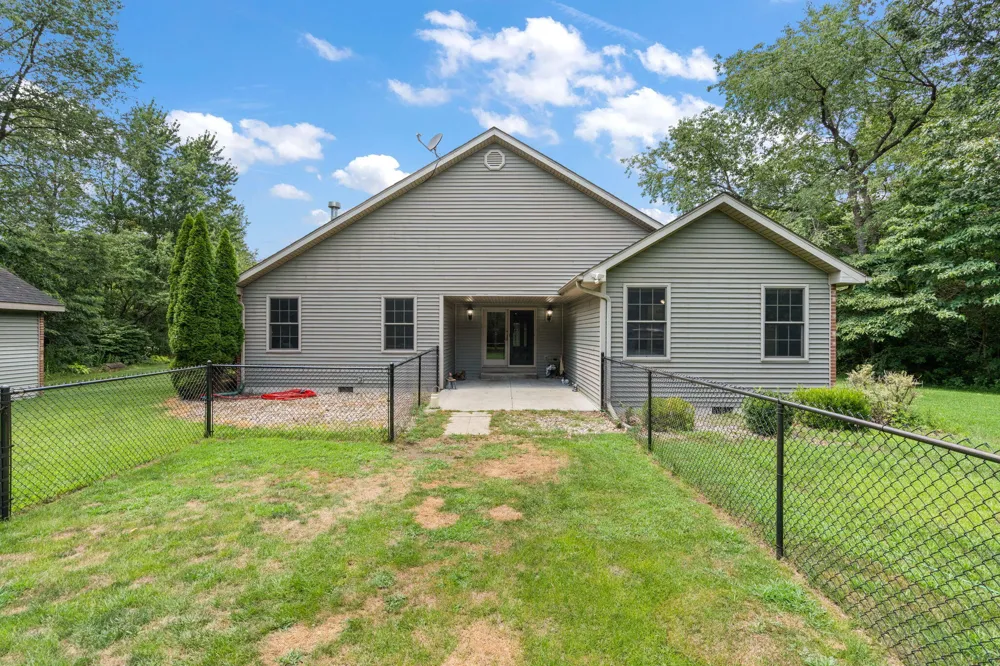 11057 Pleasant Grove Drive Wheatfield, IN 46392
