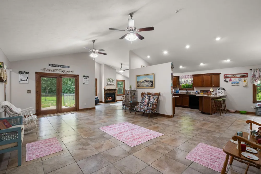 11057 Pleasant Grove Drive Wheatfield, IN 46392