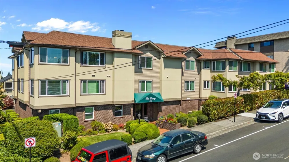 633 Main Street #202 Edmonds, WA 98020