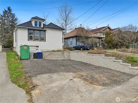 285 Earlington Avenue SW