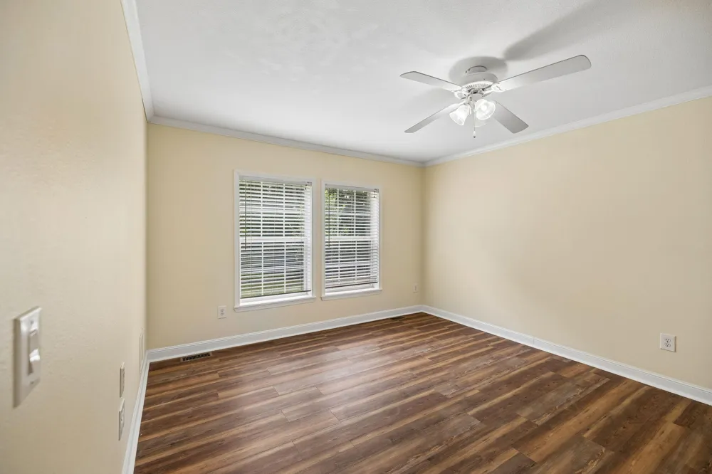 279 Snyder Loop Graysville, TN 37338