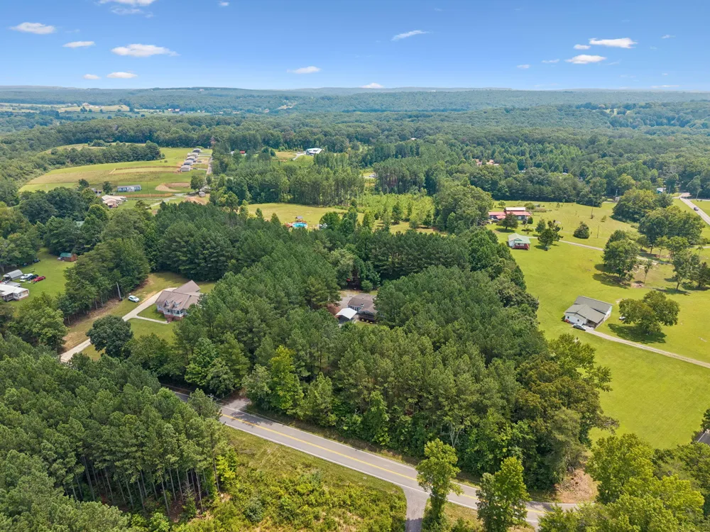 279 Snyder Loop Graysville, TN 37338