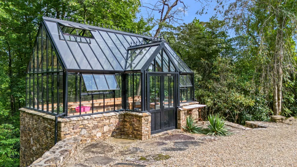 214 South Old Walhalla Road Highlands, NC 28741