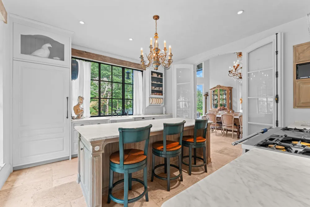 214 South Old Walhalla Road Highlands, NC 28741