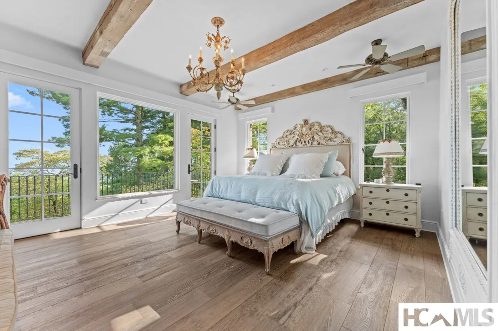 214 South Old Walhalla Road Highlands, NC 28741