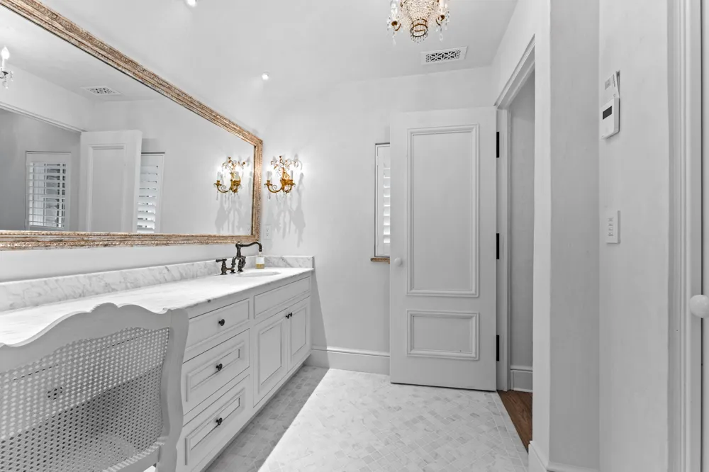 214 South Old Walhalla Road Highlands, NC 28741