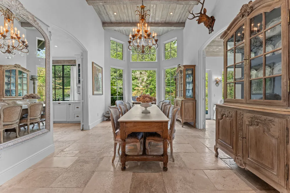 214 South Old Walhalla Road Highlands, NC 28741