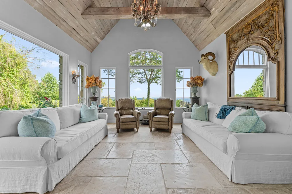 214 South Old Walhalla Road Highlands, NC 28741