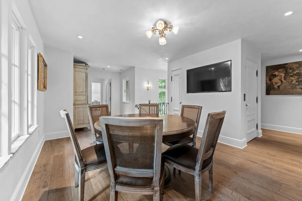 214 South Old Walhalla Road Highlands, NC 28741