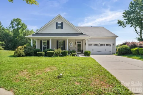 3018 Robusta Court