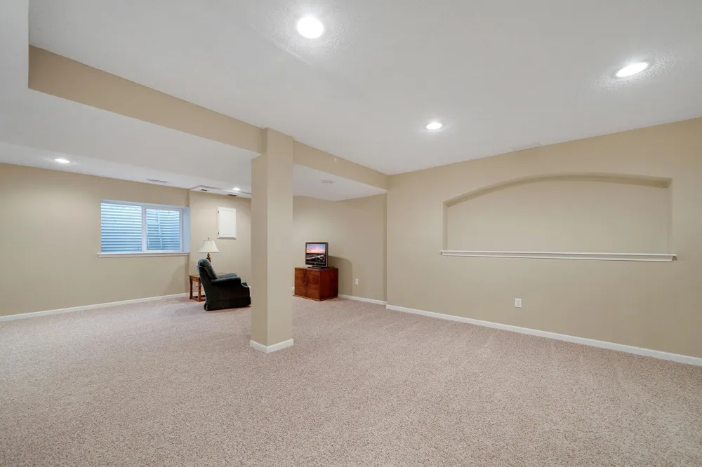 2857 117th Avenue NW Coon Rapids, MN 55433