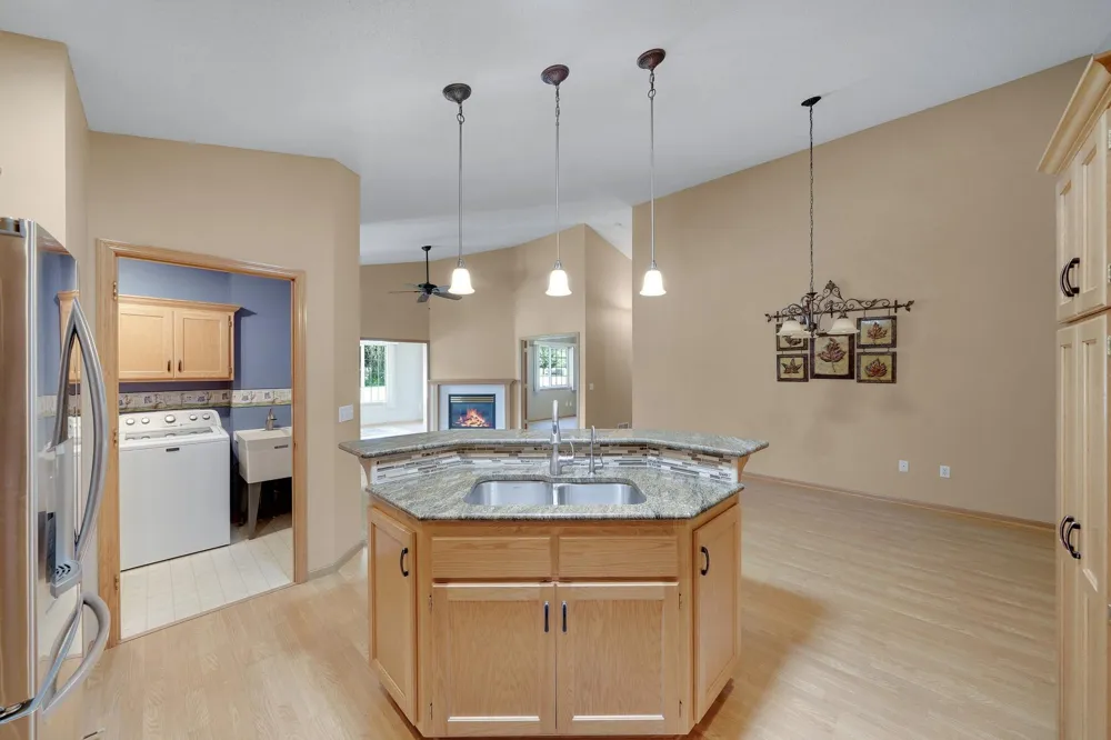 2857 117th Avenue NW Coon Rapids, MN 55433