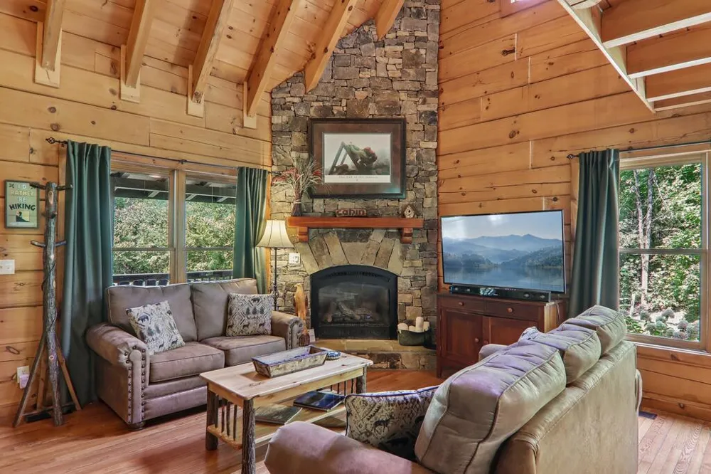 Nellie Hazel Dr Bryson City, NC 28713