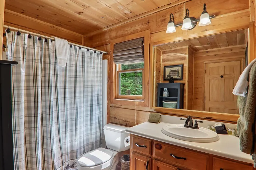 Nellie Hazel Dr Bryson City, NC 28713