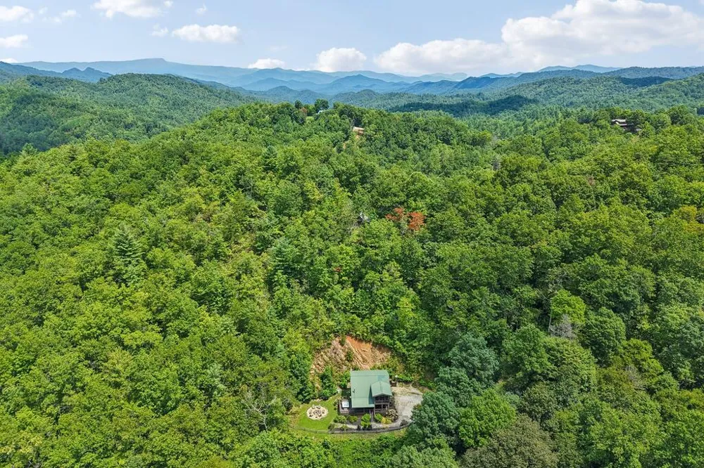 Nellie Hazel Dr Bryson City, NC 28713