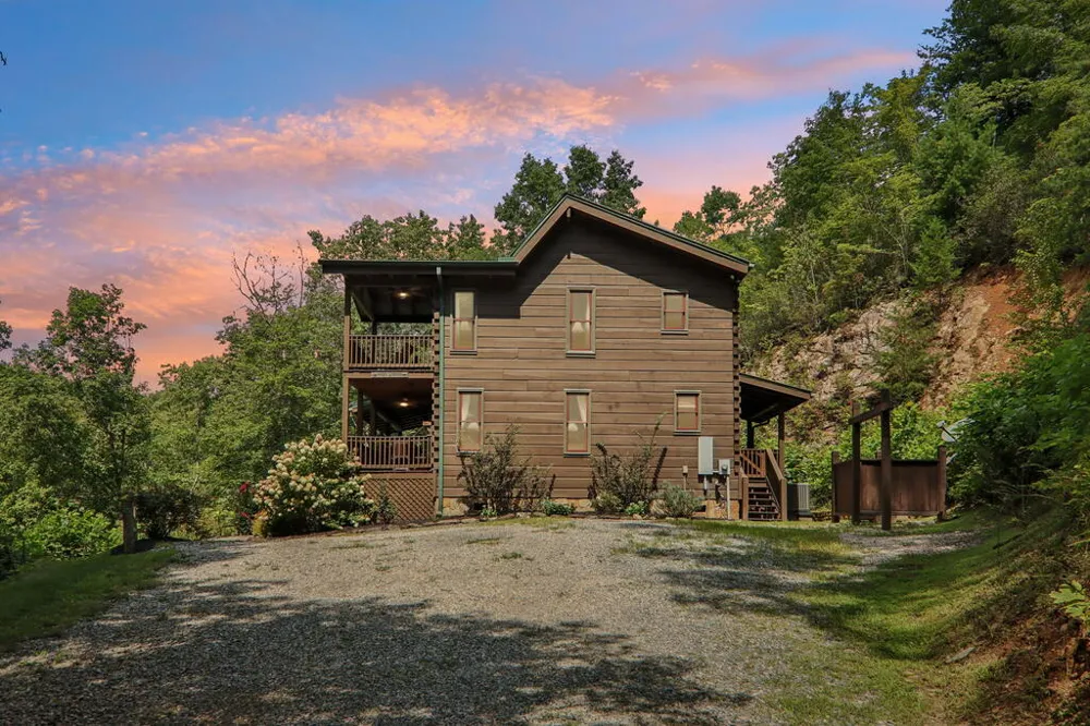 Nellie Hazel Dr Bryson City, NC 28713