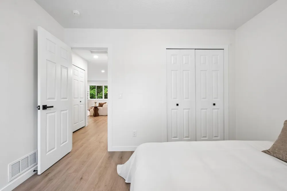 18121 Covington Path Minnetonka, MN 55345