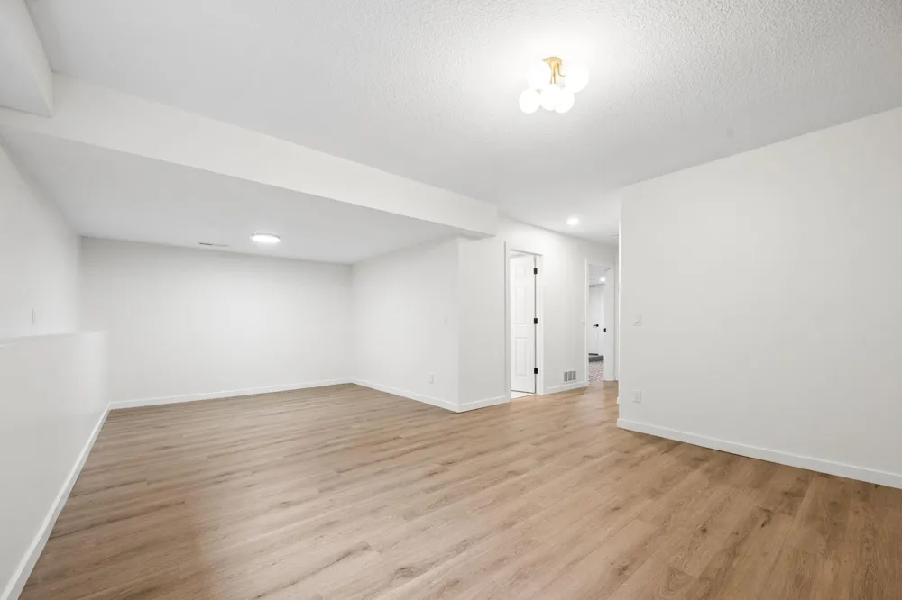 18121 Covington Path Minnetonka, MN 55345