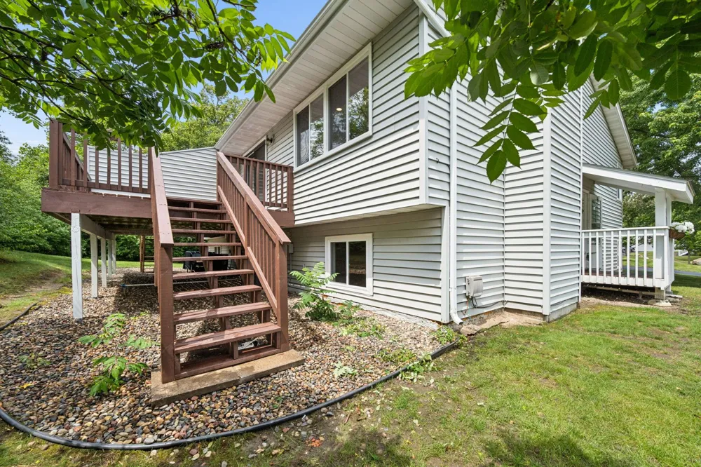 18121 Covington Path Minnetonka, MN 55345