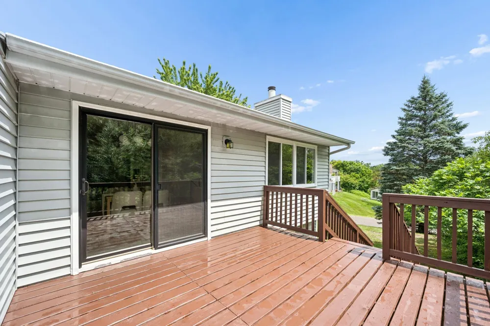 18121 Covington Path Minnetonka, MN 55345