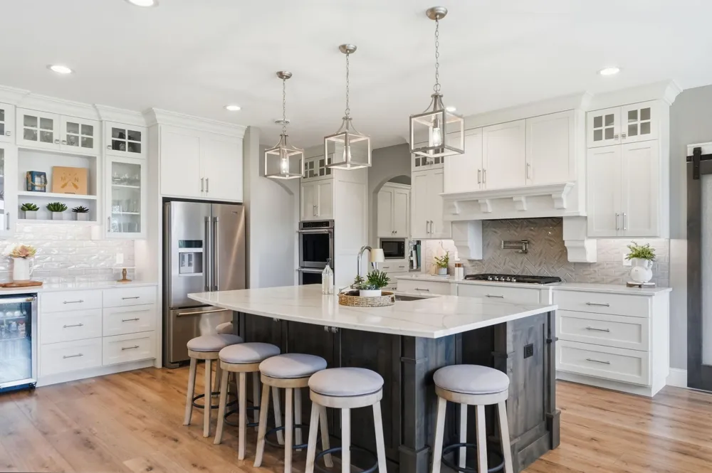 8382 198th Avenue NE New London, MN 56273