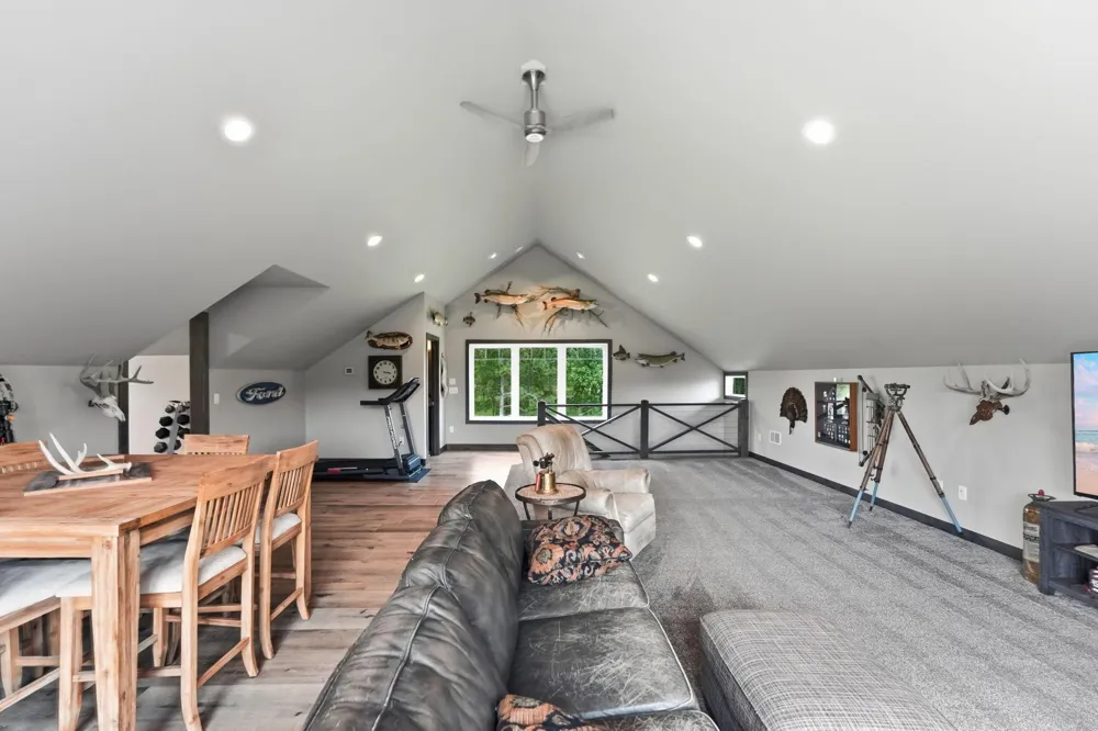 8382 198th Avenue NE New London, MN 56273
