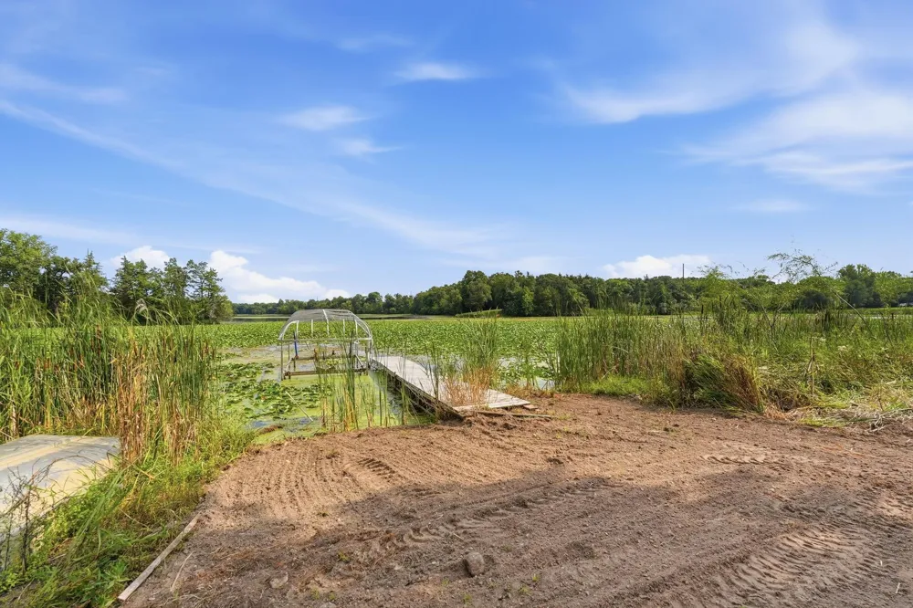 8382 198th Avenue NE New London, MN 56273