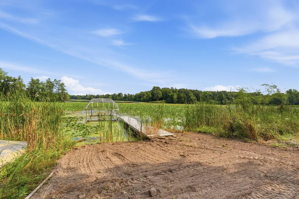 8382 198th Avenue NE New London, MN 56273