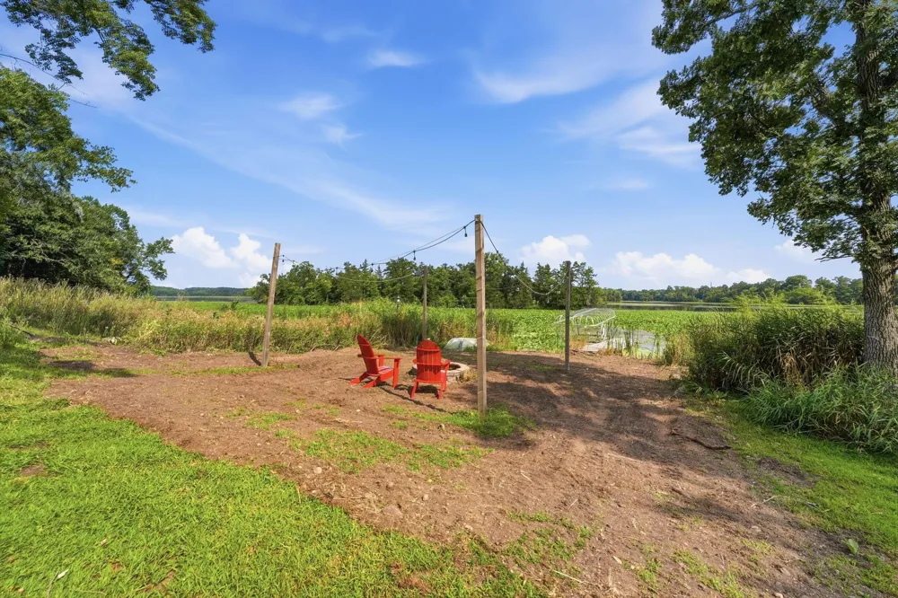 8382 198th Avenue NE New London, MN 56273